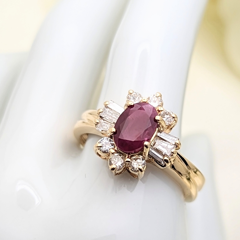 Gorgeous Solid 14k Gold Ruby & Diamond Starburst … - image 8
